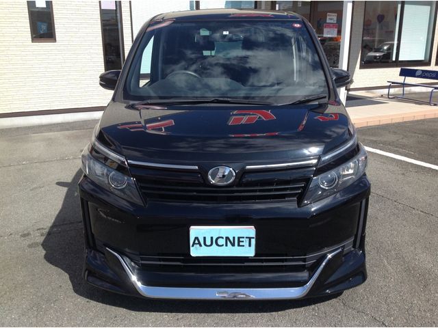 Toyota VOXY 2015-01 22937-1
