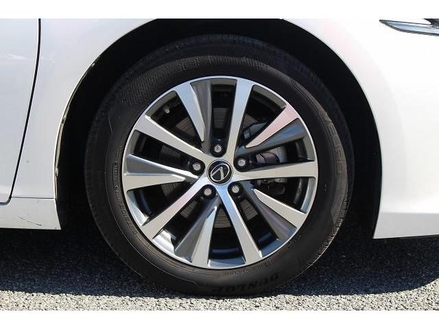 Lexus ES 2019-01 16610-9