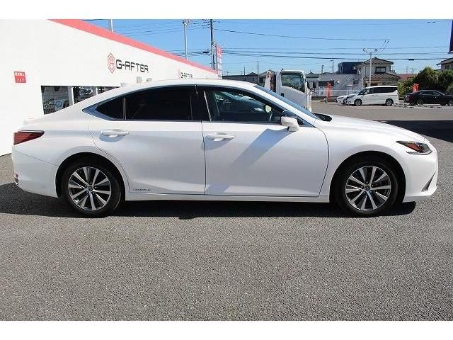 Lexus ES 2019-01 16610-8