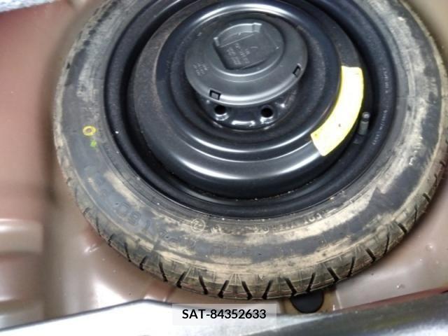 Nissan JUKE 2012-07 352601-14