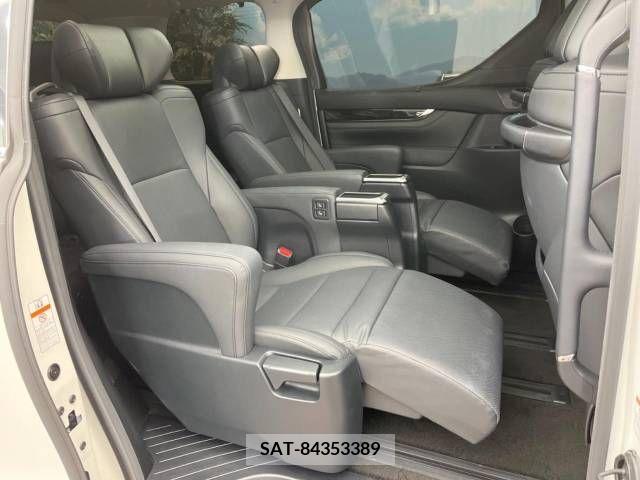 Toyota ALPHARD 2021-08 214473-9