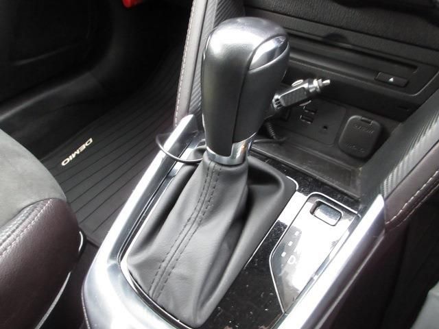 Mazda DEMIO 2017-06 13739-15