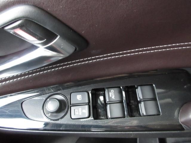 Mazda DEMIO 2017-06 13739-24