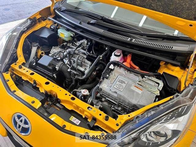 Toyota AQUA 2017-11 340777-19