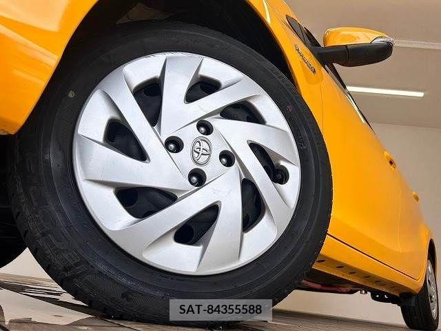 Toyota AQUA 2017-11 340777-18