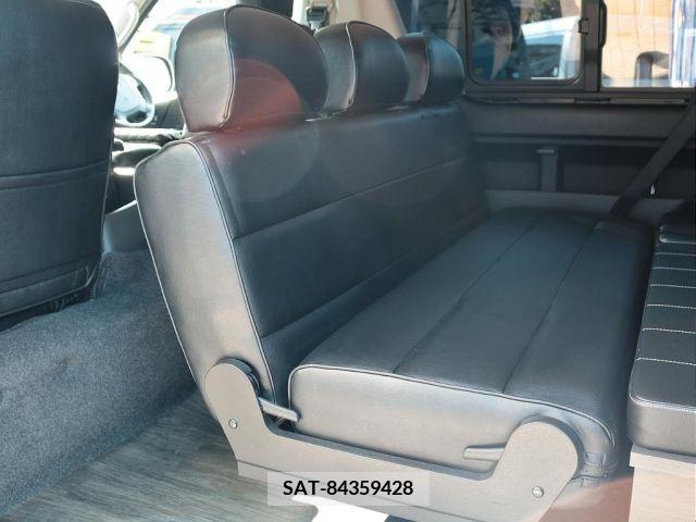 Toyota HIACE WAGON 2017-01 361238-5
