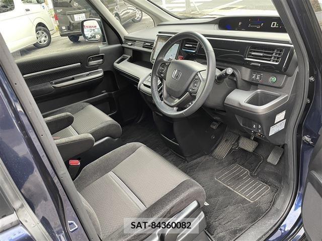 Honda e 2018-04 379525-7
