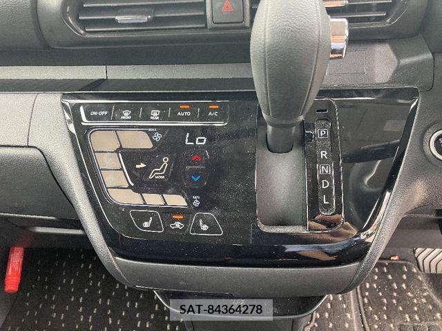 Nissan ROOX 2020-10 300931-11