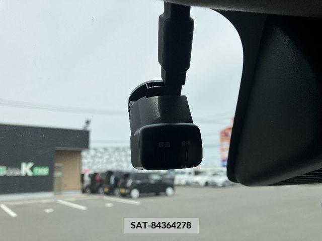Nissan ROOX 2020-10 300931-15