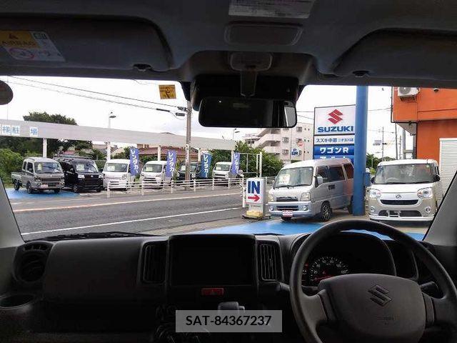 Suzuki EVERY 2023-07 382936-2
