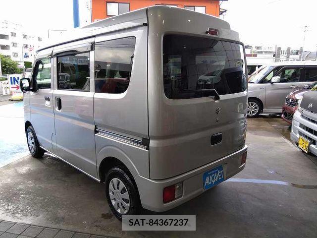 Suzuki EVERY 2023-07 382936-4