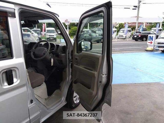 Suzuki EVERY 2023-07 382936-21