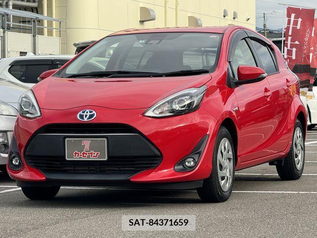 Toyota AQUA 2017-08 260185-9