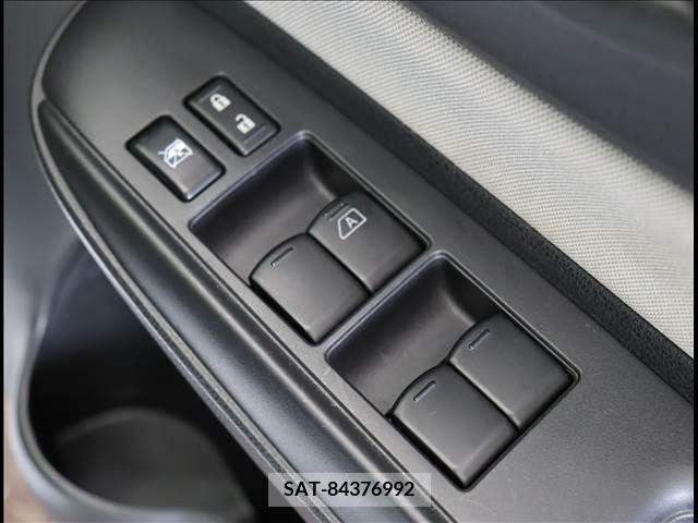 Nissan NOTE 2019-07 221980-14