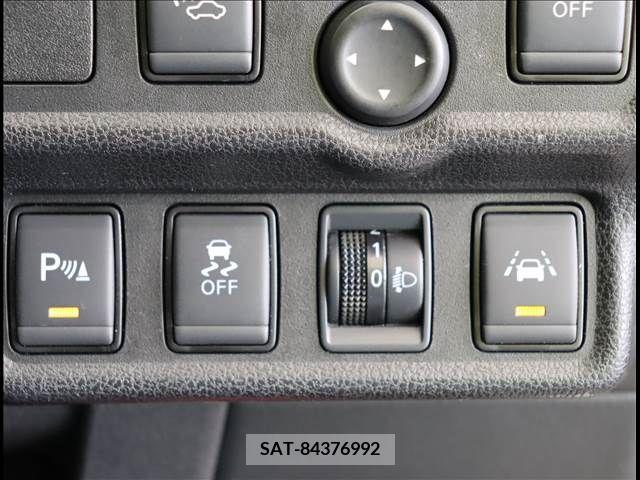 Nissan NOTE 2019-07 221980-13
