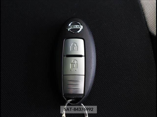 Nissan NOTE 2019-07 221980-11