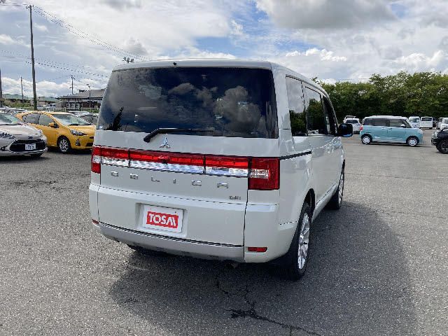 Mitsubishi DELICA D5 2016-02 8755-1