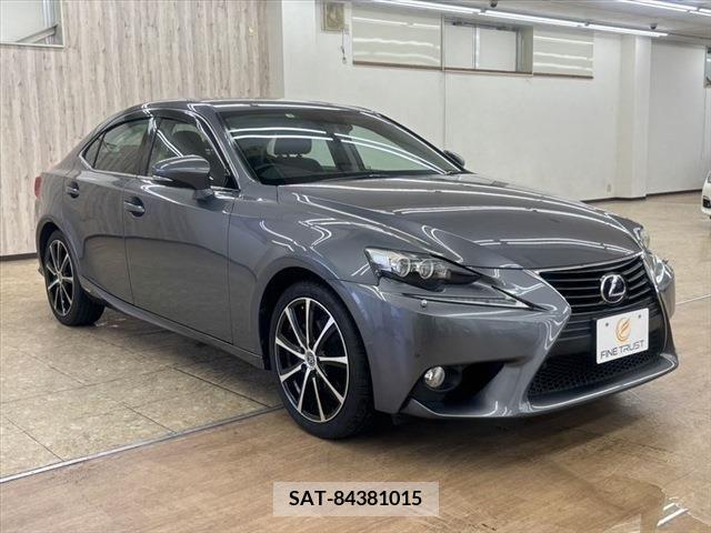Lexus IS 2013-08 388332-16