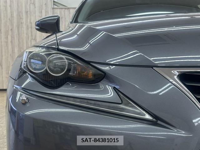 Lexus IS 2013-08 388332-23