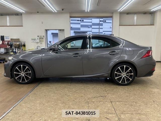 Lexus IS 2013-08 388332-21