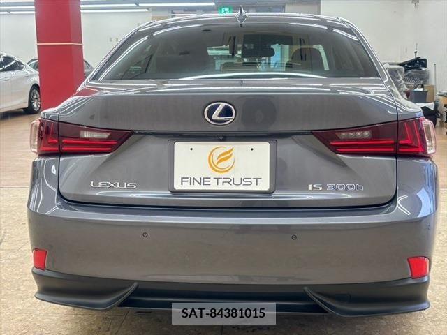Lexus IS 2013-08 388332-18