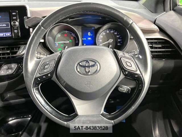 Toyota C-HR 2018-05 264099-11