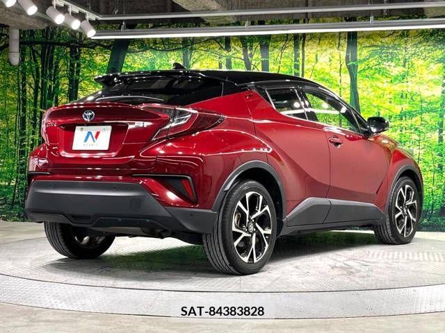 Toyota C-HR 2018-05 264099-17