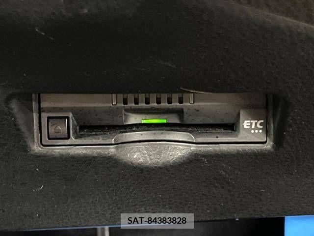 Toyota C-HR 2018-05 264099-6