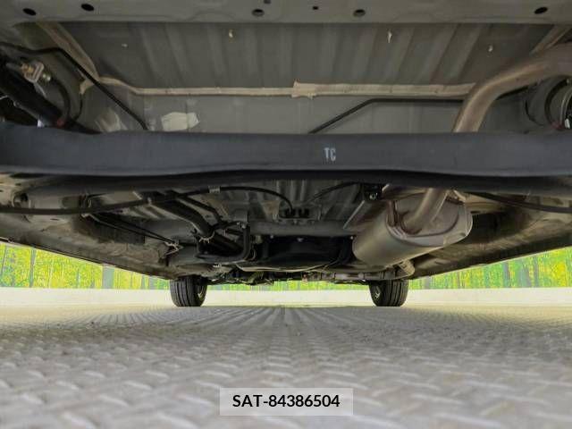 Honda N BOX CUSTOM 2018-05 338683-19
