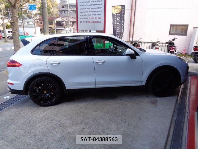 Porsche CAYENNE 2015-12 208901-7