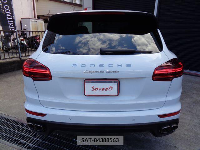 Porsche CAYENNE 2015-12 208901-9