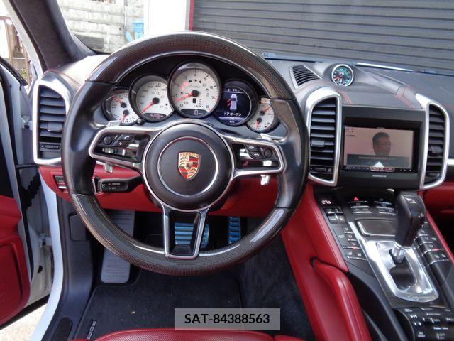 Porsche CAYENNE 2015-12 208901-2