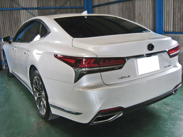 Lexus LS 2018-03 7858-1