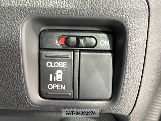 Honda N BOX CUSTOM 2016-01 328214-4