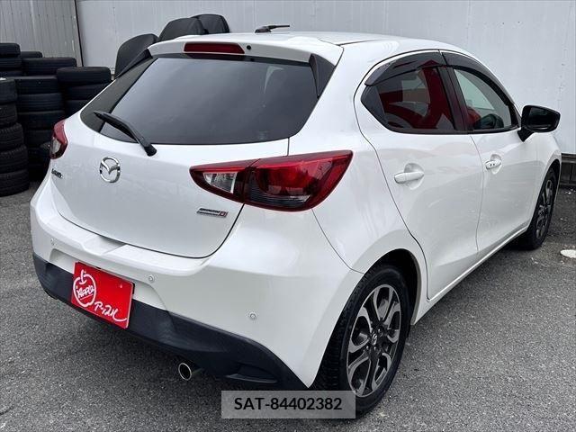 Mazda DEMIO 2015-04 296661-4