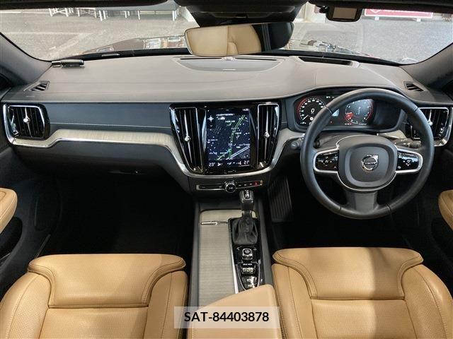 Volvo V60 2018-10 379803-4
