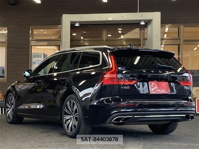 Volvo V60 2018-10 379803-3