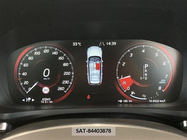 Volvo V60 2018-10 379803-8