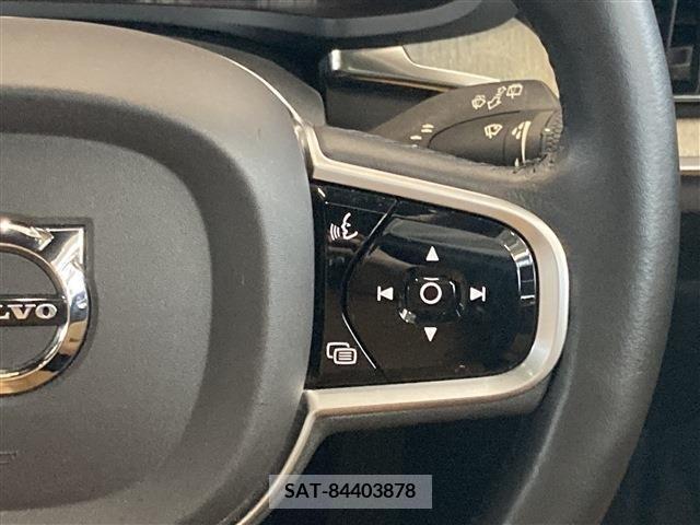 Volvo V60 2018-10 379803-7