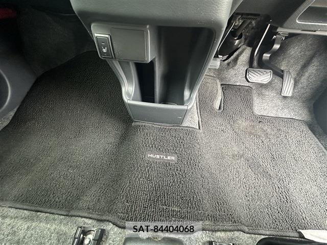 Suzuki HUSTLER 2017-02 215346-20