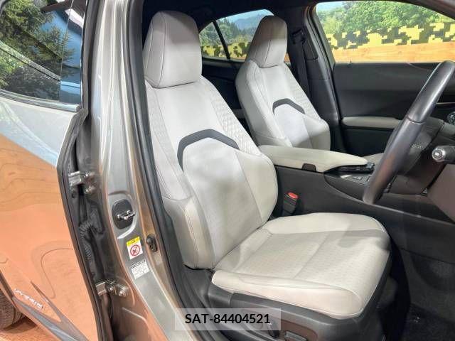 Lexus UX 2019-07 221967-8
