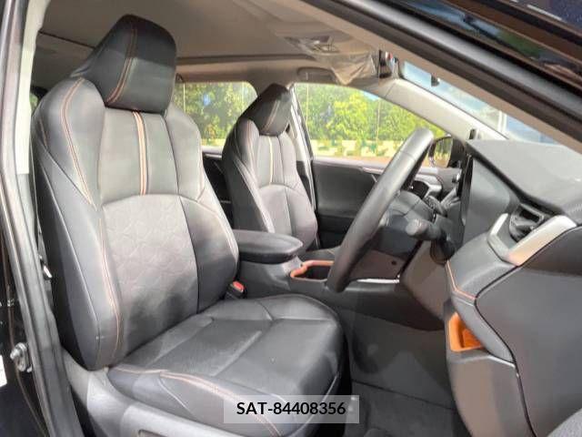 Toyota RAV4 2023-02 283102-15