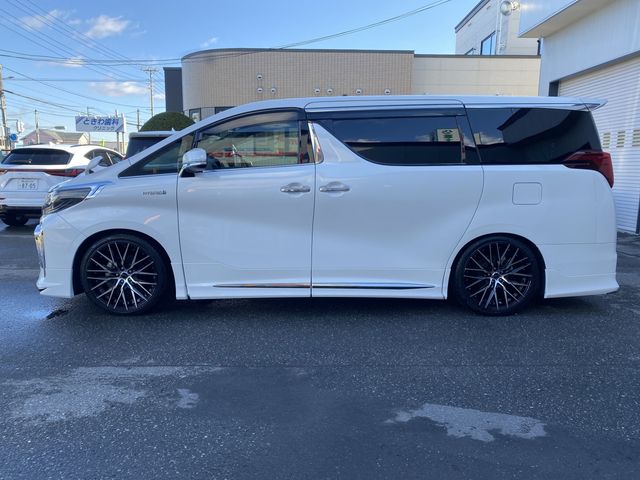 Toyota ALPHARD HYBRID 2020-09 16050-6