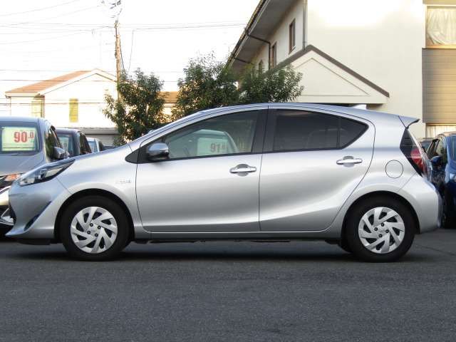 Toyota AQUA 2019-02 14942-3