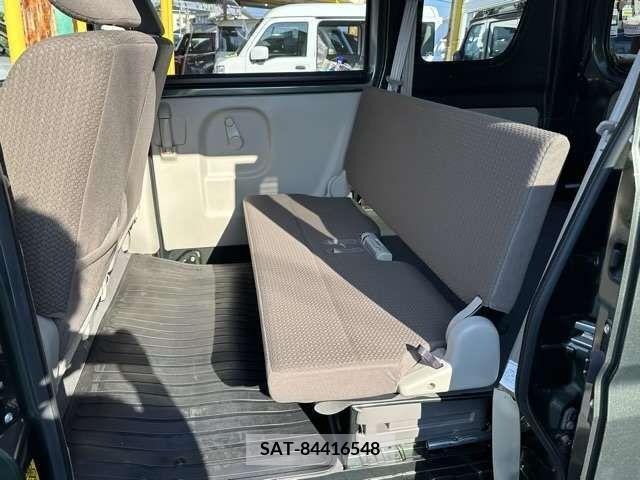 Suzuki EVERY 2023-01 301644-3