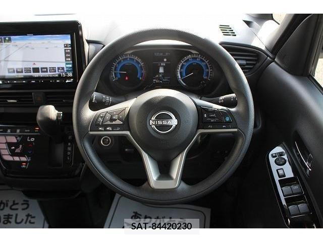 Nissan ROOX 2023-09 354804-15