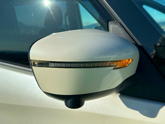 Nissan SERENA 2018-09 196237-23