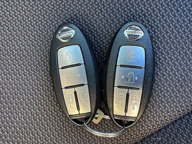 Nissan SERENA 2018-09 196237-11