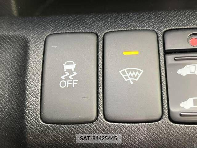 Honda e 2012-10 379319-5