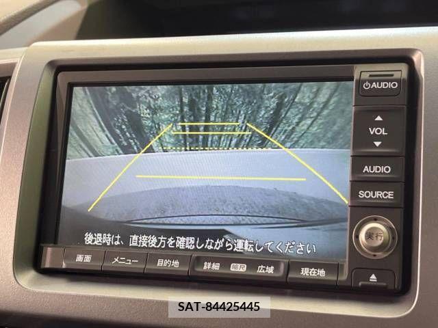 Honda e 2012-10 379319-4